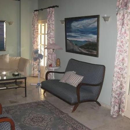 Old In Town Tatil Evi
